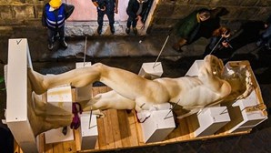 Partes íntimas de estátua de Michelangelo censuradas na Expo Dubai para não ofender muçulmanos