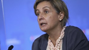 Ministra da Saúde admite "problema de organização" do SNS