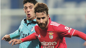 Rafa salva Benfica no Minho com golo nos descontos