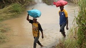 Mais de 1,2 milhões de pessoas em risco por possíveis inundações no centro de Moçambique