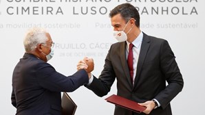 Sánchez elogia Costa e considera que Portugal tem sido "exemplo de estabilidade"