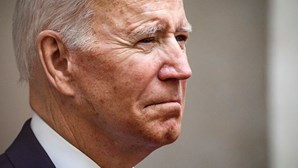 Democratas vencem "etapa" para aprovação Plano Biden