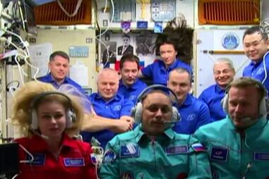 Atriz e realizador russos já estão no espaço para gravar primeiro filme do mundo em órbita