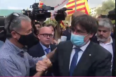 Tribunal de Sardenha suspende extradição de Carles Puigdemont