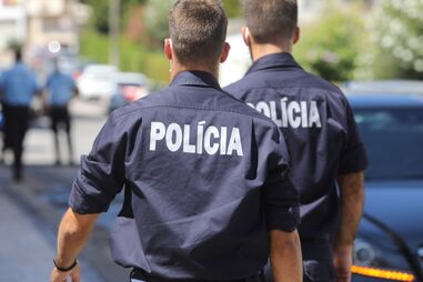 polícia de costas xx