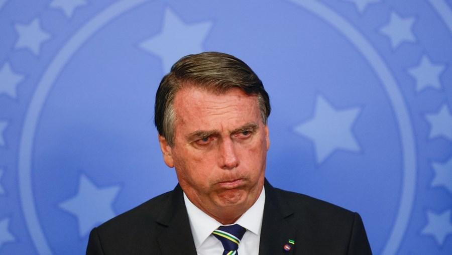 Relatório final da Comissão acusa Bolsonaro de nove delitos, incluindo crimes contra a Humanidade