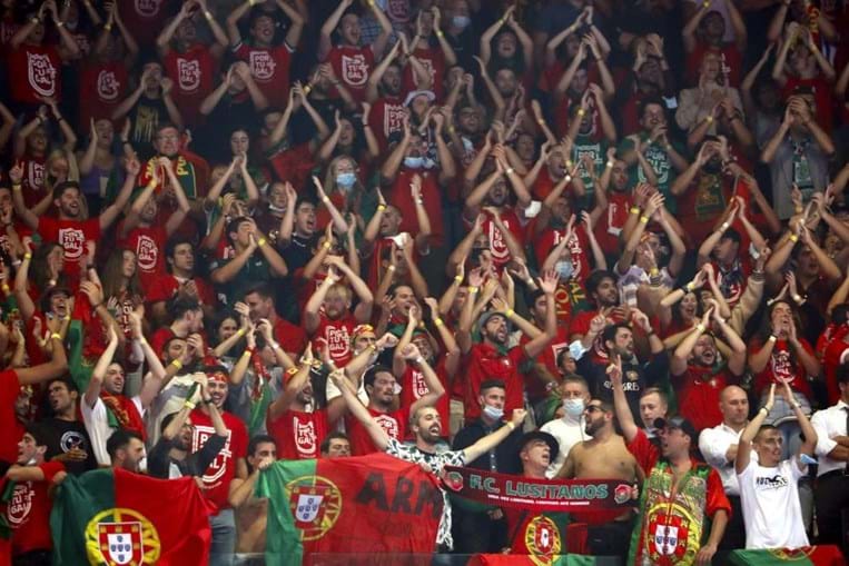 Portugal vence a Argentina e é campeão do mundo de futsal pela primeira vez  - Atualidade - Correio da Manhã