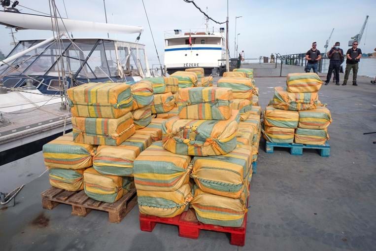 PJ e militares caçam 12 toneladas de cocaína em três meses na Península Ibérica