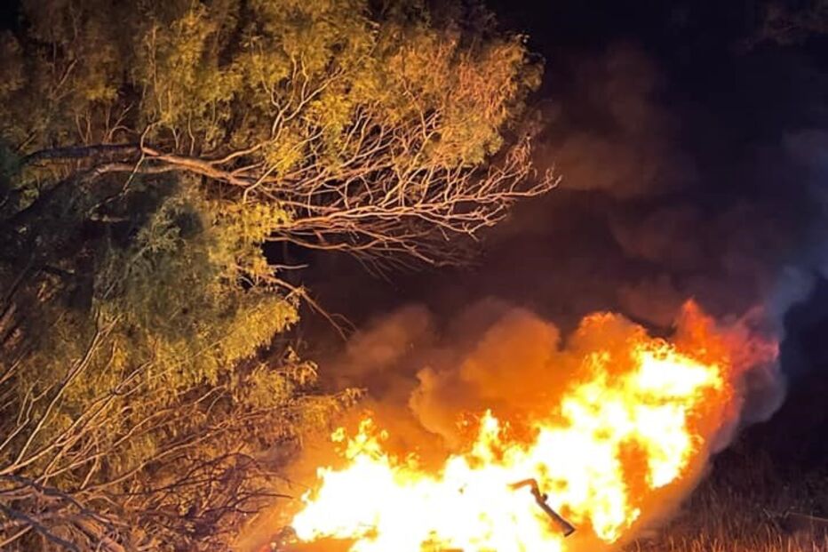 Carro de Gabriel Salazar incendiado.