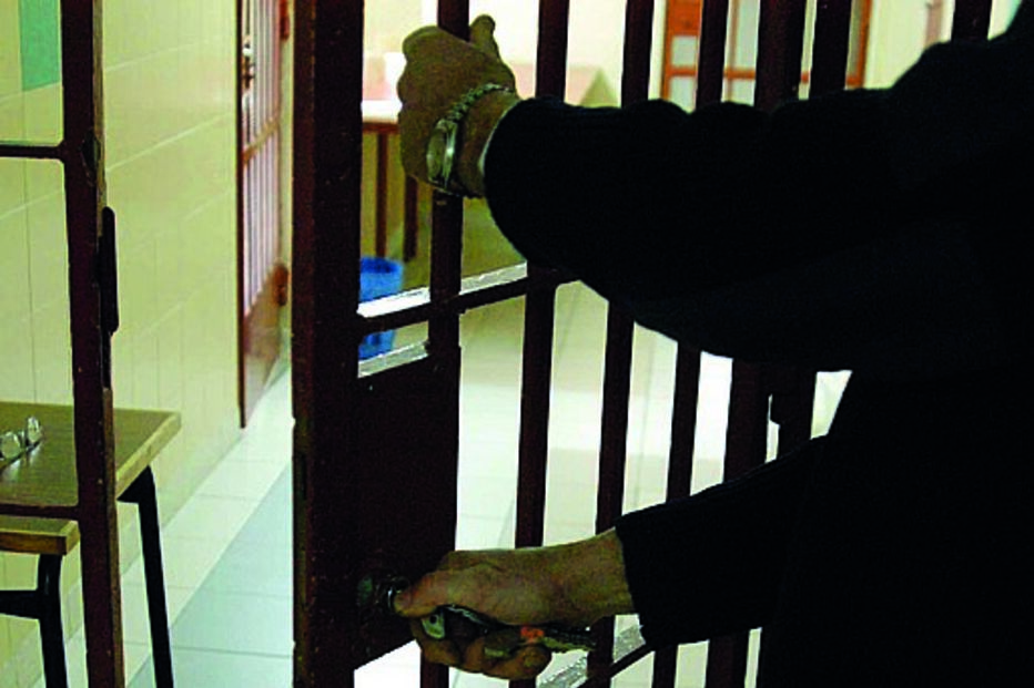 Agressão dentro da cadeia 