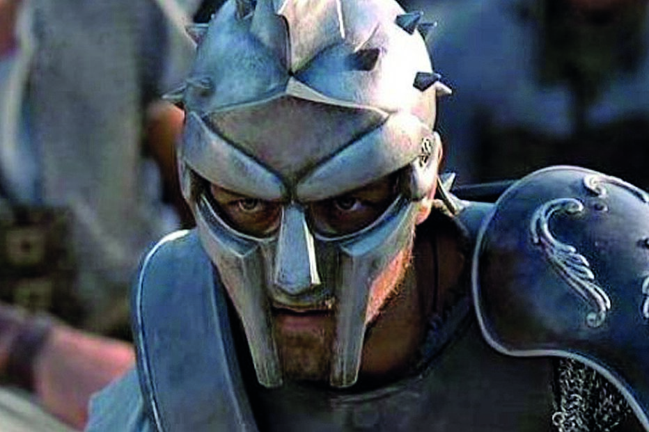 Russel Crowe no filme ‘O Gladiador’.  O capacete também estará no leilão  
