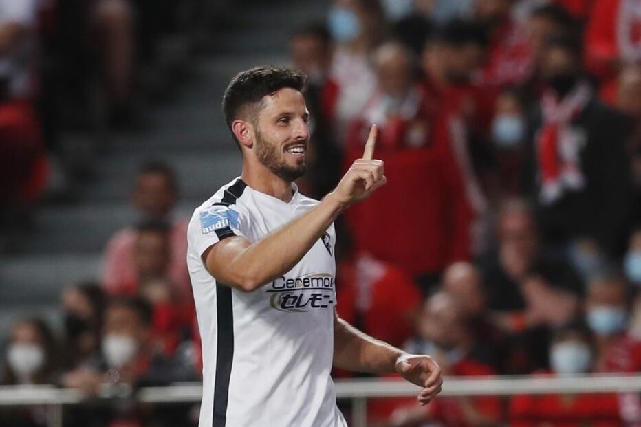 Lucas Possignolo, do Portimonense celebra após marcar o primeiro golo no jogo frente ao Benfica