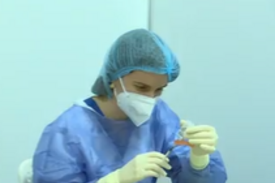 Terceira dose da vacina contra a Covid-19 para 2,4 milhões de portugueses