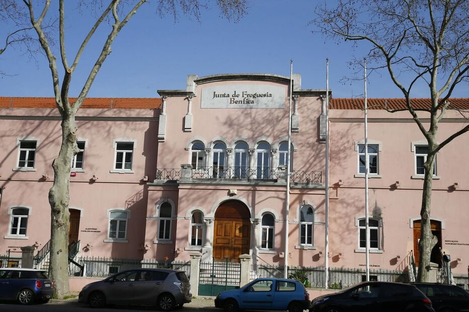Fachada da Junta de freguesia de Benfica