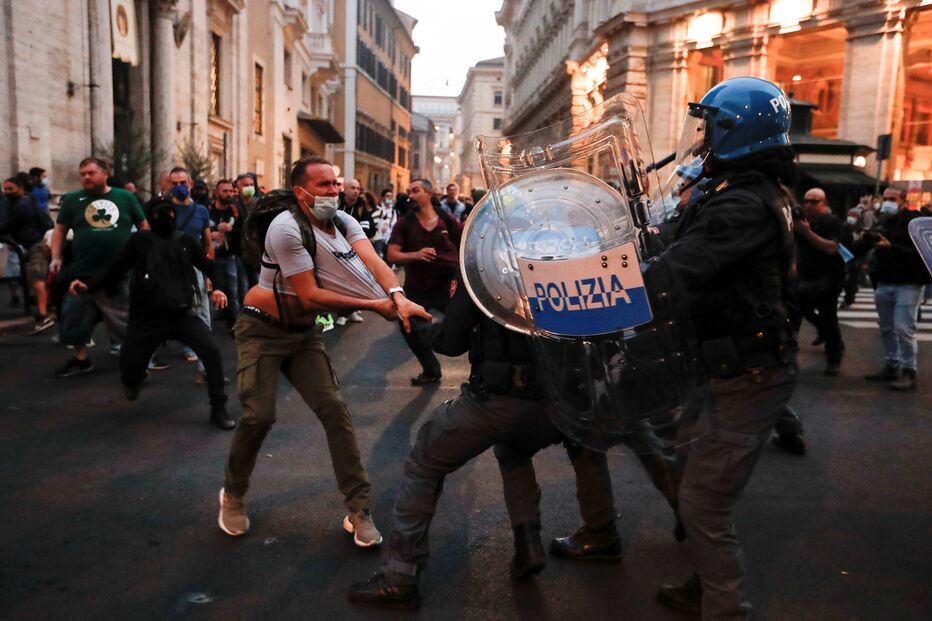 Protesto em Roma contra 