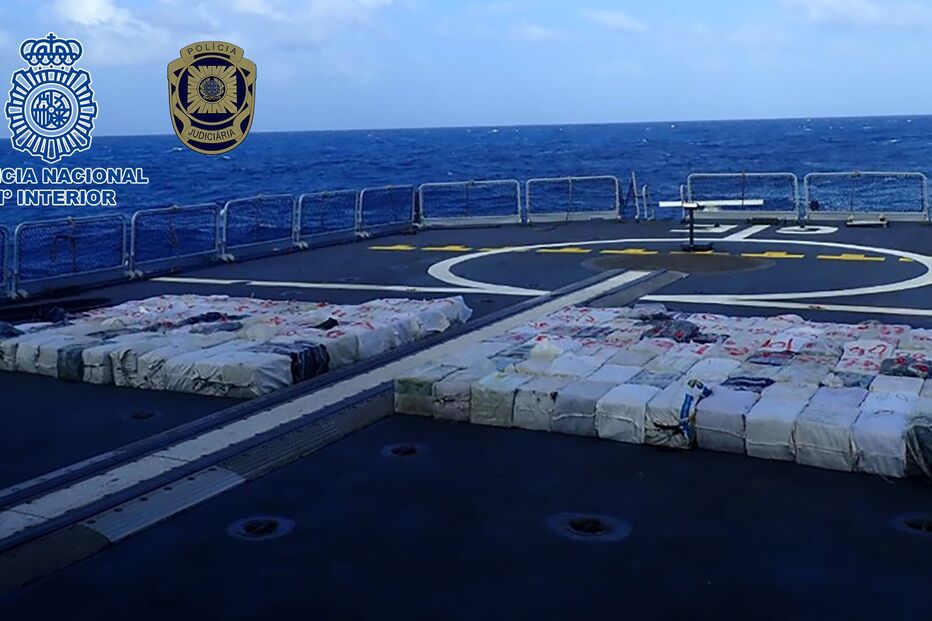 PJ lidera investigação internacional que leva à apreensão de 4248 quilos de cocaína em alto mar