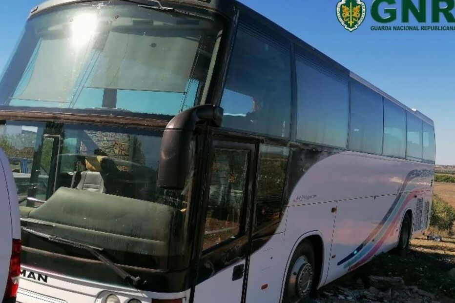 GNR recupera veículos roubados durante ação de fiscalização a oficina em Beja