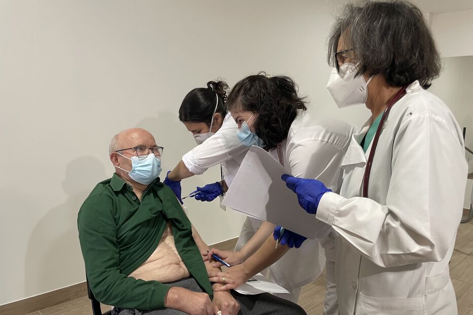 Vacinação, Covid-19, Idosos, Terceira Dose
