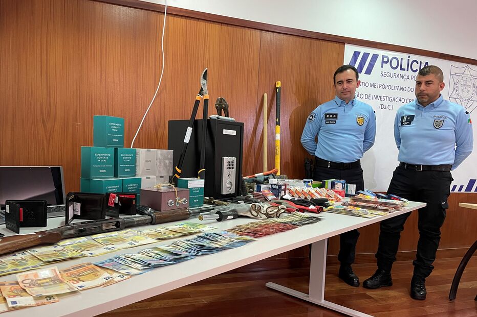 2021-10-13_17_19_19 PSP trava gang que fez 34 assaltos ao tabaco.jpg