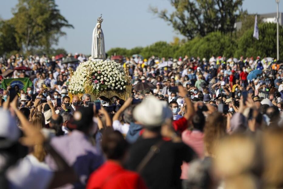 Peregrinos estiveram em grande número na Procissão do Adeus