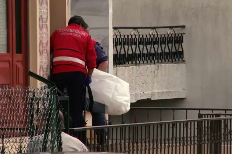 Paulo Silva usou duas armas para matar a ex-mulher, o enteado e os antigos sogros