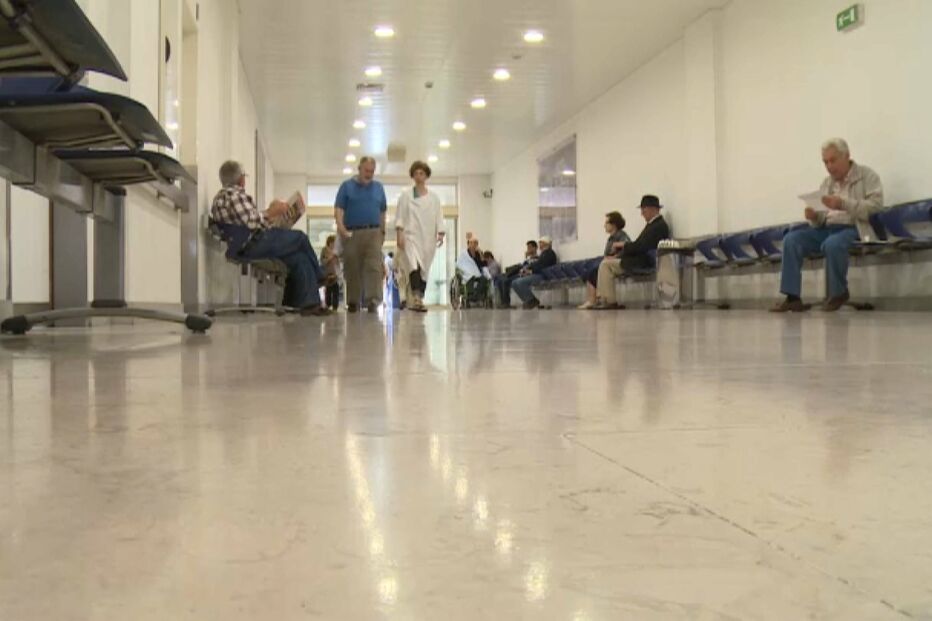 Metade dos novos médicos em Portugal fogem do Serviço Nacional de Saúde