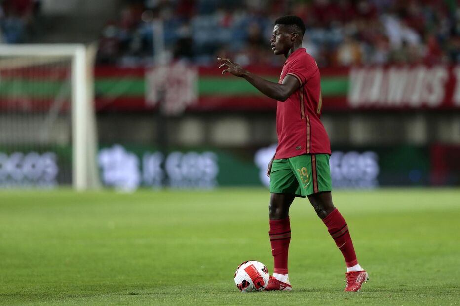 Nuno Mendes, jogador da seleção portuguesa e do PSG