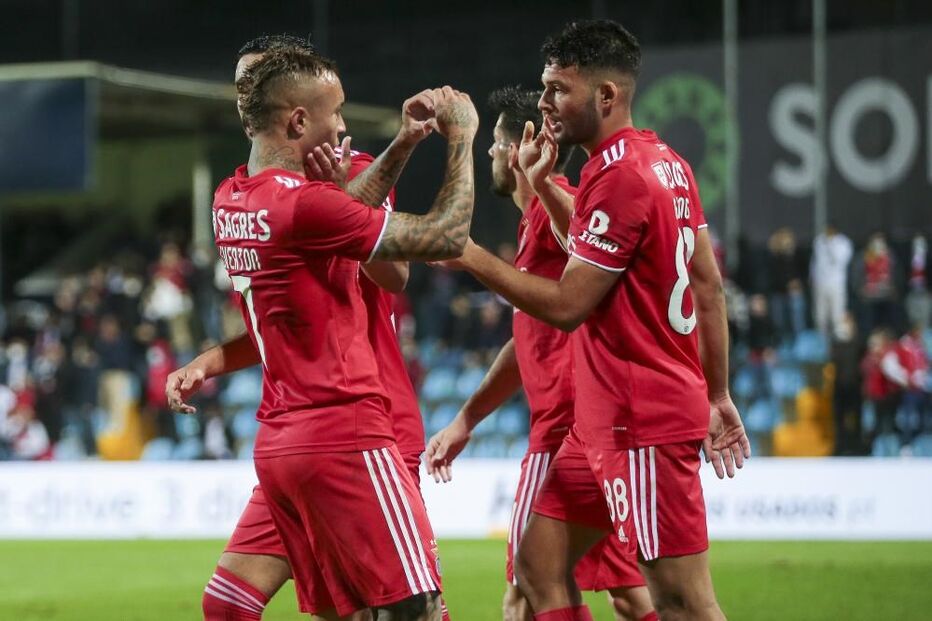 Encarnados celebram golo de Everton