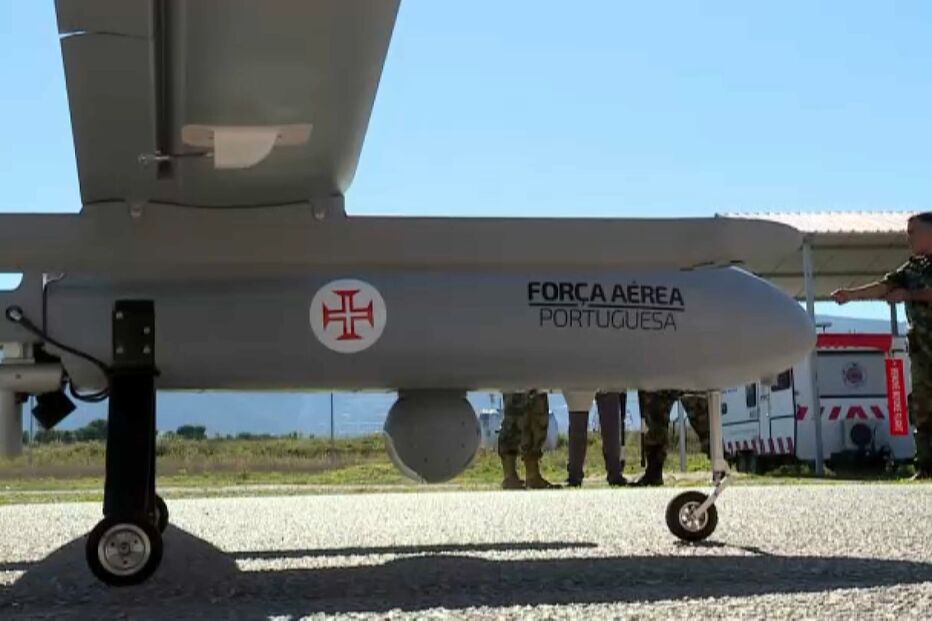 2021-10-17_14_10_17 Forças armadas vão propor que drones sejam usados para detetar incêndios rurais durante a noite.jpg
