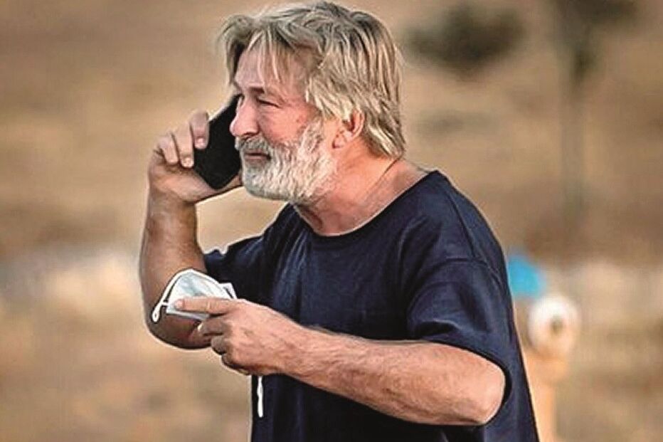 Baldwin, de 63 anos, mostrou-se devastado com o fatídico acidente 