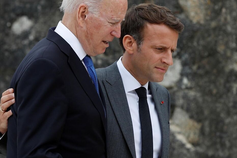 Joe Biden e Emmanuel Macron 