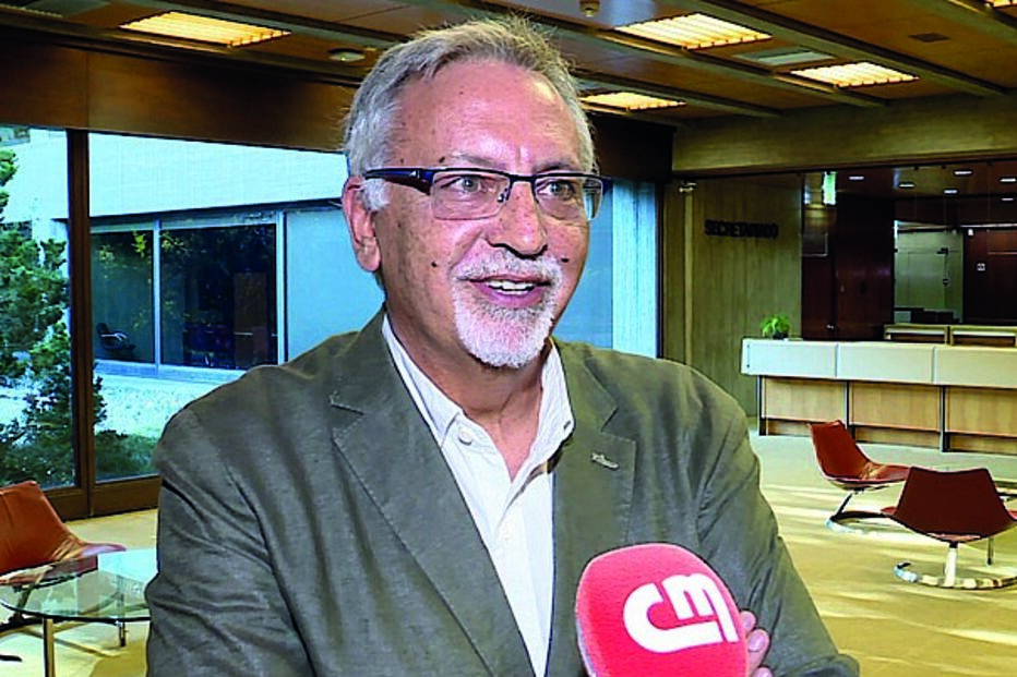 Francisco José Viegas recebeu prémio na Fundação Gulbenkian,  em Lisboa, pelo livro ‘A Luz de Pequim’, publicado pela Porto Editora