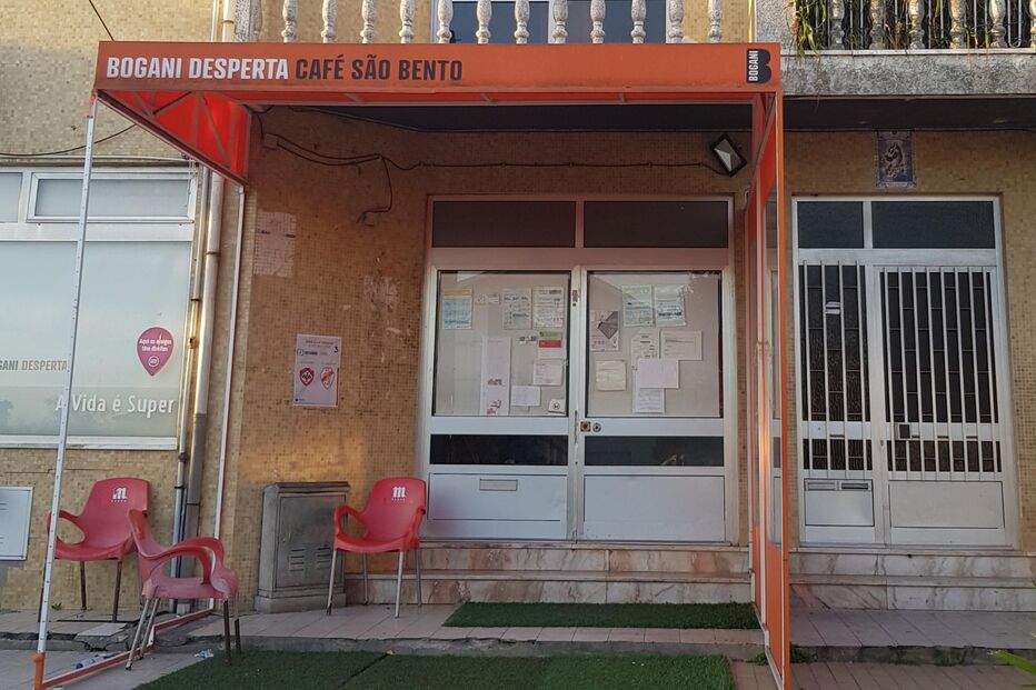 Prisão preventiva para homem que empurrou e matou amigo por ter recusado cerveja na Feira