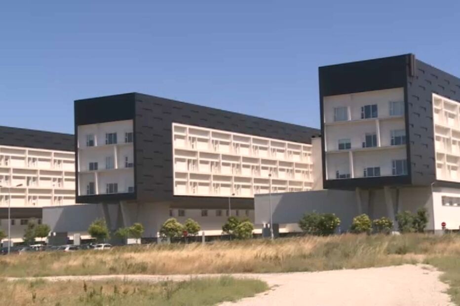 Hospital Beatriz Ângelo reabriu urgências a doentes em ambulâncias na noite de terça-feira