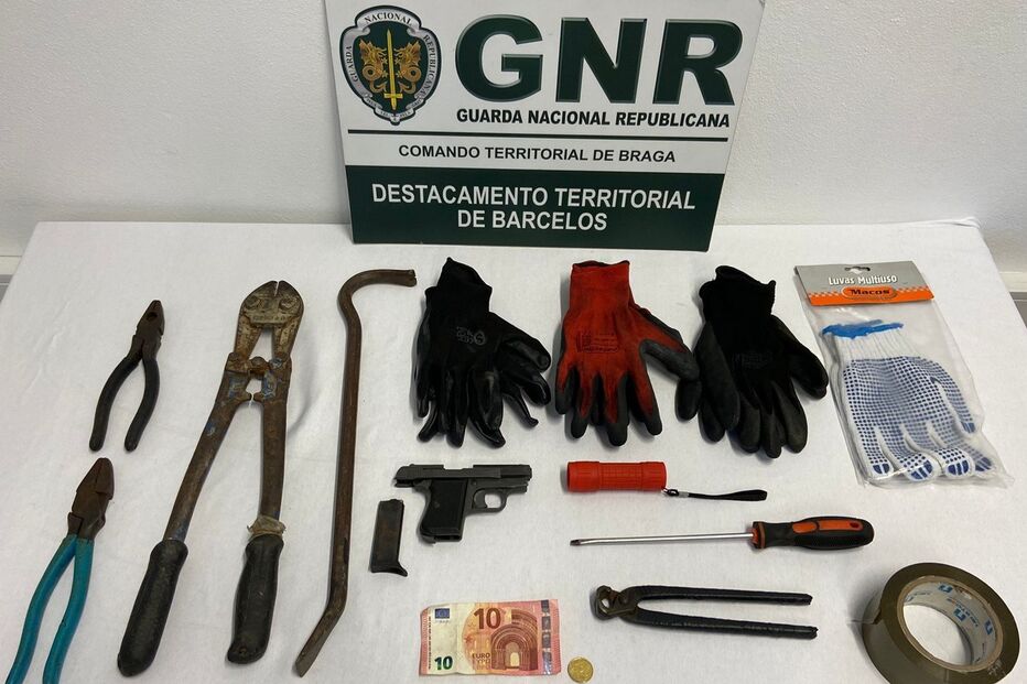 Trio armado tenta fugir à GNR após assalto falhado em Barcelos