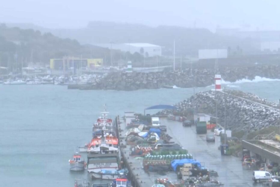 mau tempo, porto de Sines