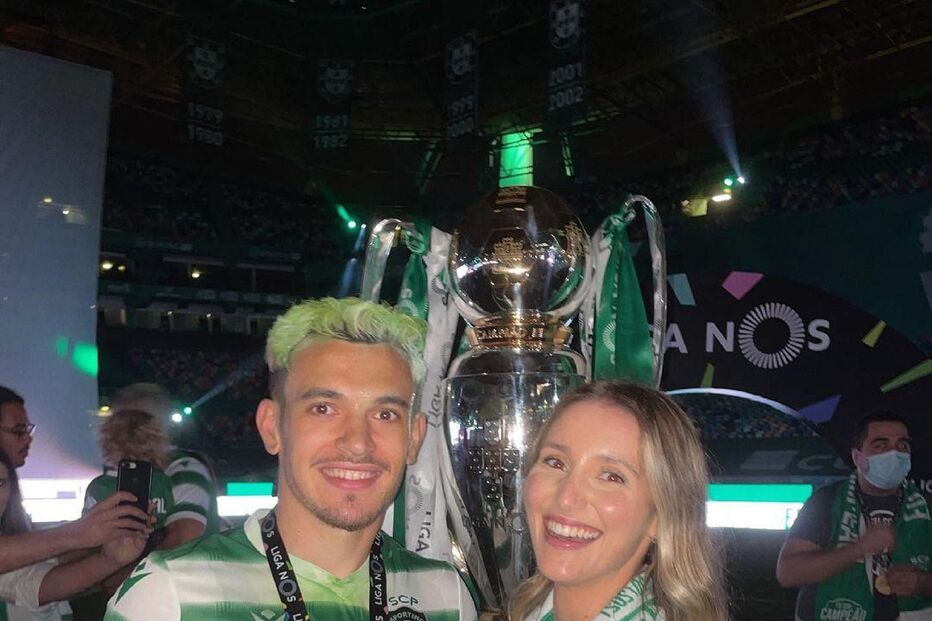 Pote e a namorada nos festejos do título do Sporting na época passada