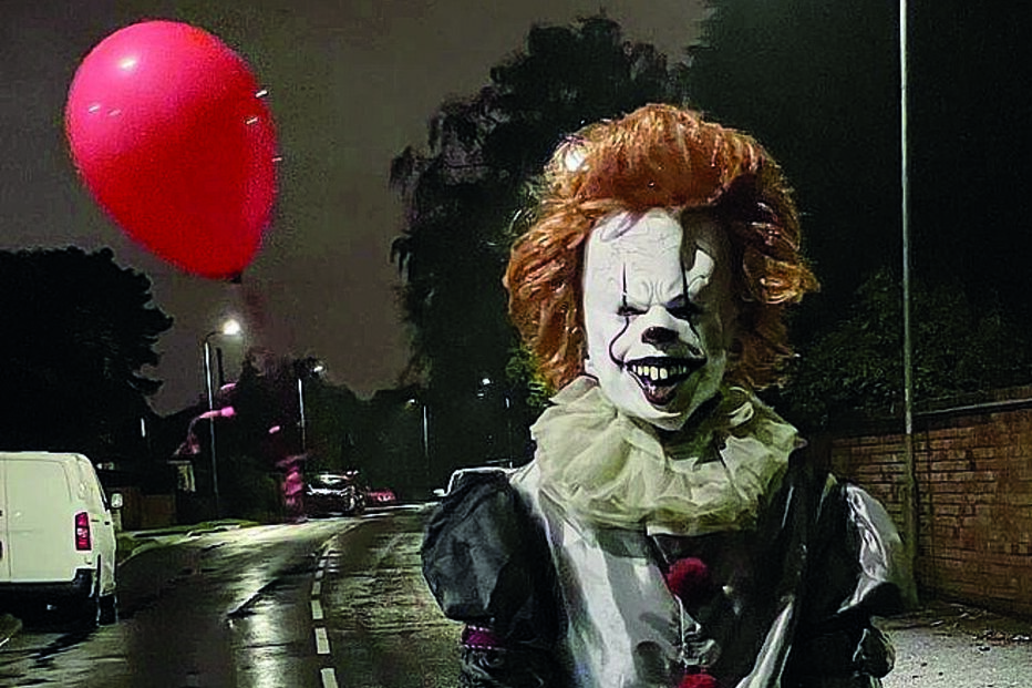 O jogador Nélson Semedo mostra-se adepto da época e aderiu à tradição no Reino Unido