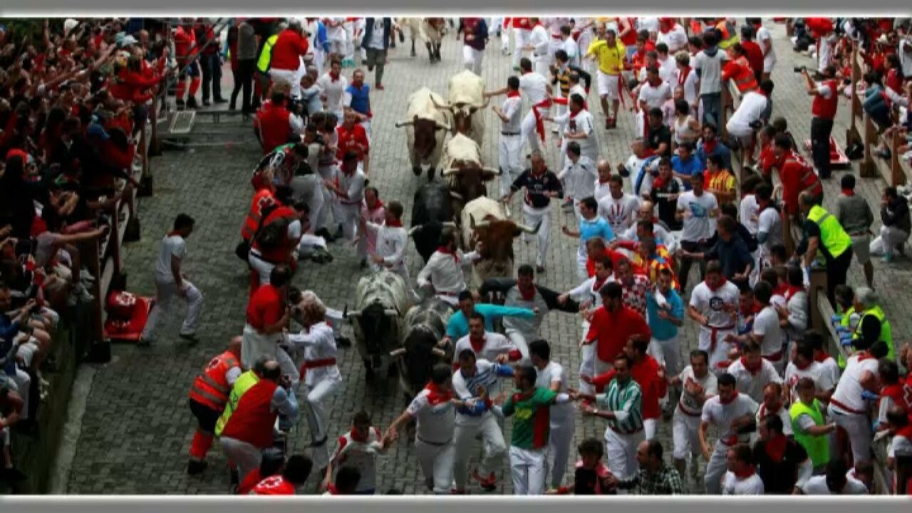 Morreu o homem ferido por um touro durante festival em Espanha - Mundo -  Correio da Manhã