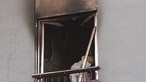 'As pessoas estavam todas a gritar': Idosa morre num incêndio em prédio de Lisboa