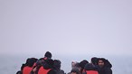 Dezenas de migrantes morrem em naufrágio no Canal da Mancha