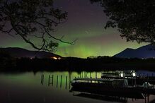 Aurora boreal proporciona incrível espetáculo de cor no Alasca 