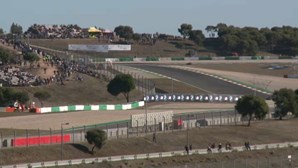 Queda de Miguel Oliveira no MotoGP do Algarve mancha corrida