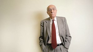 Nem ilusão, nem utopia: 100 anos de José Saramago