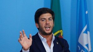 'Chicão' diz que coligação PSD/CDS é possibilidade "em cima da mesa"