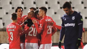 Vergonha no Belenenses SAD-Benfica: Azuis entraram com nove jogadores e acabaram reduzidos a seis