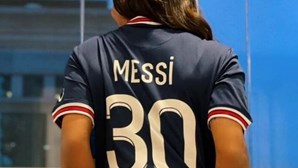 Miss Bumbum promete despir-se e mostrar as suas "Bolas de Ouro" a Messi, caso craque vença prémio
