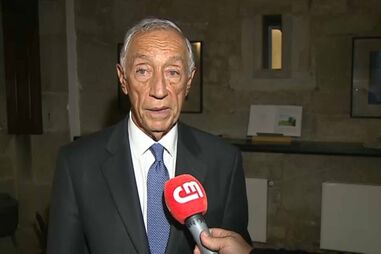 Esquerda e direita pressionam Marcelo para eleições em janeiro