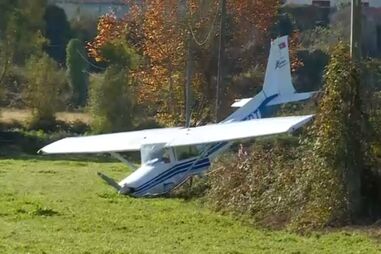 Avioneta aterra de emergência em Santo Tirso