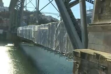Obras na Ponte Luís I no Porto provocam congestionamentos no trânsito